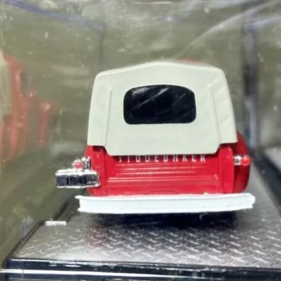 M2 Machines 1949 Studebaker 2R Truck A16 22-01 Coca-Cola Limited Edition 2022 - Picture 4 of 6